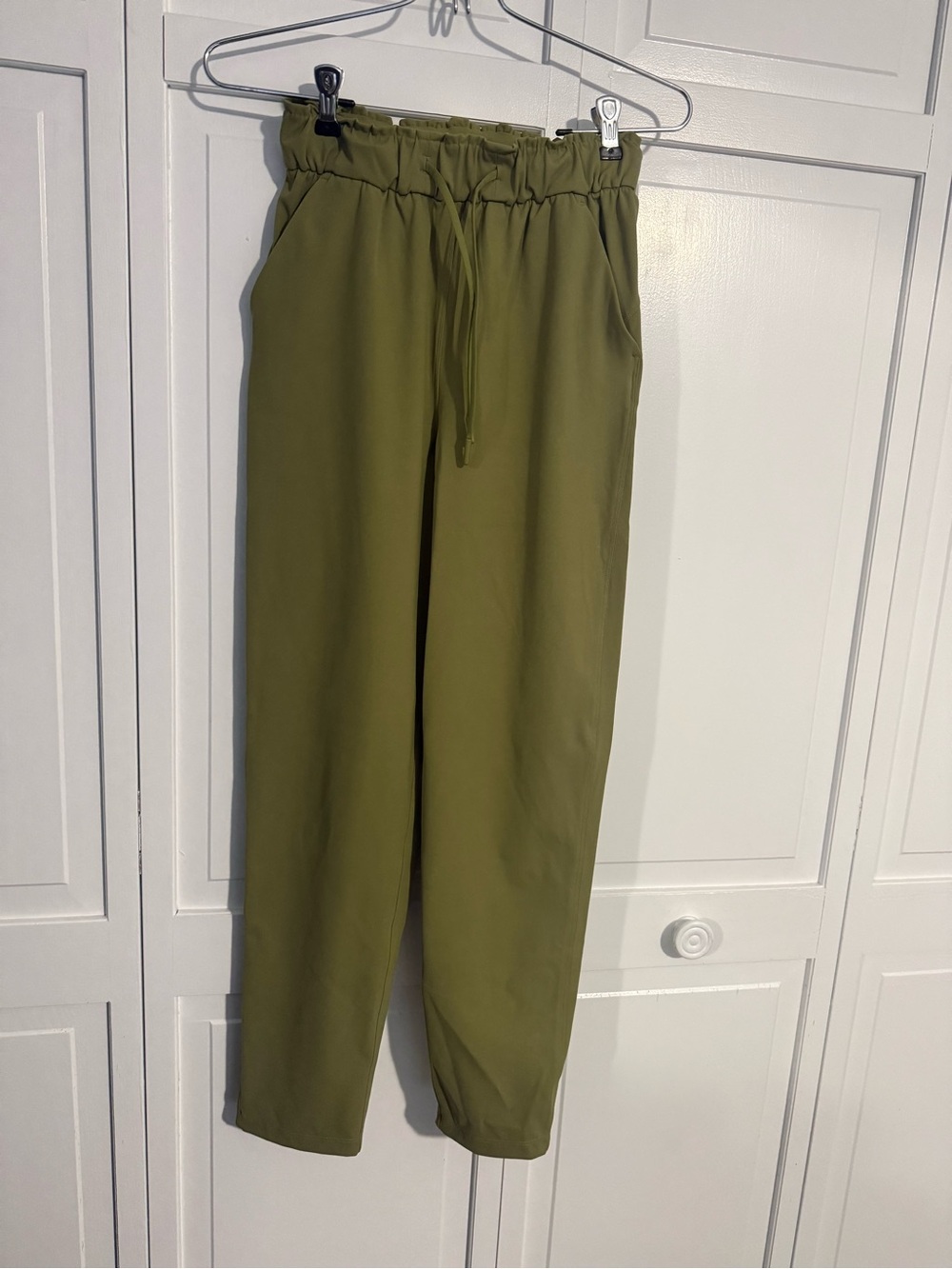 lululemon athletica Olive Green Drawstring Straight Leg Jogger Pants